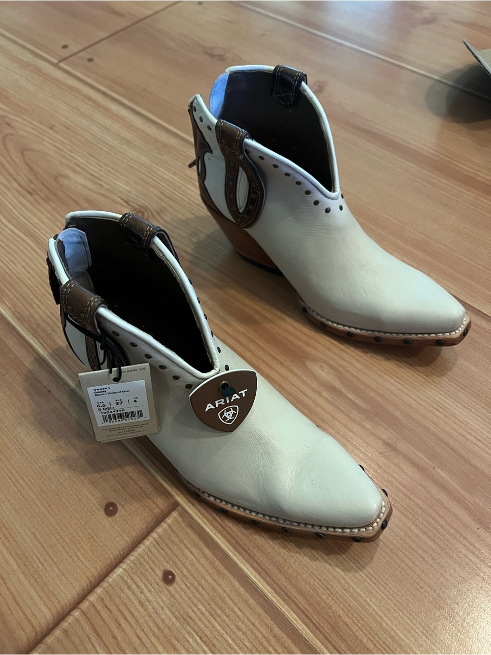 Ariat White and Brown Western Ankle Boots - Picture 5 of 6